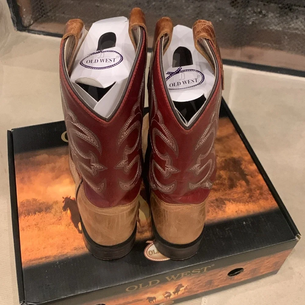 Old West boys Boots size 4, worn once for a wedding. Excellent condition - Picture 3 of 7
